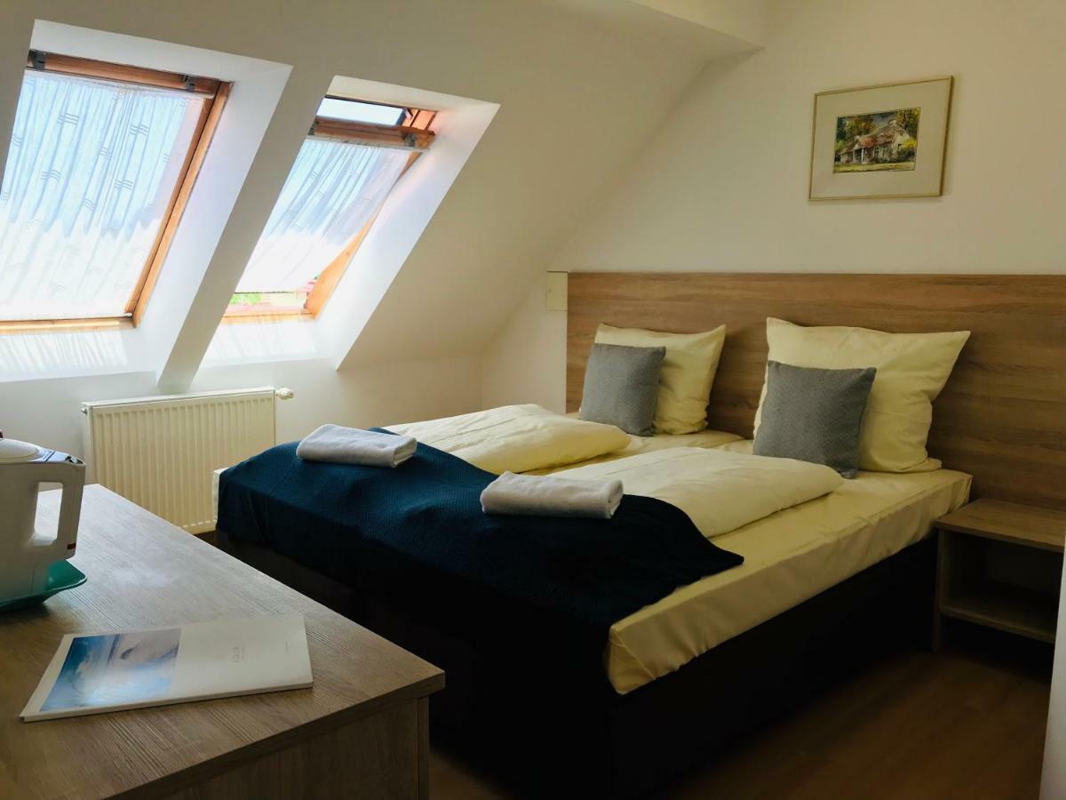 Bed and Breakfast Azalia Ustronie Morskie Exteriér fotografie